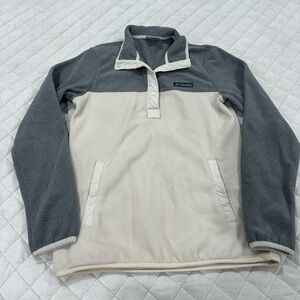 Columbia Woman's Two-Tone Fleece Jacket